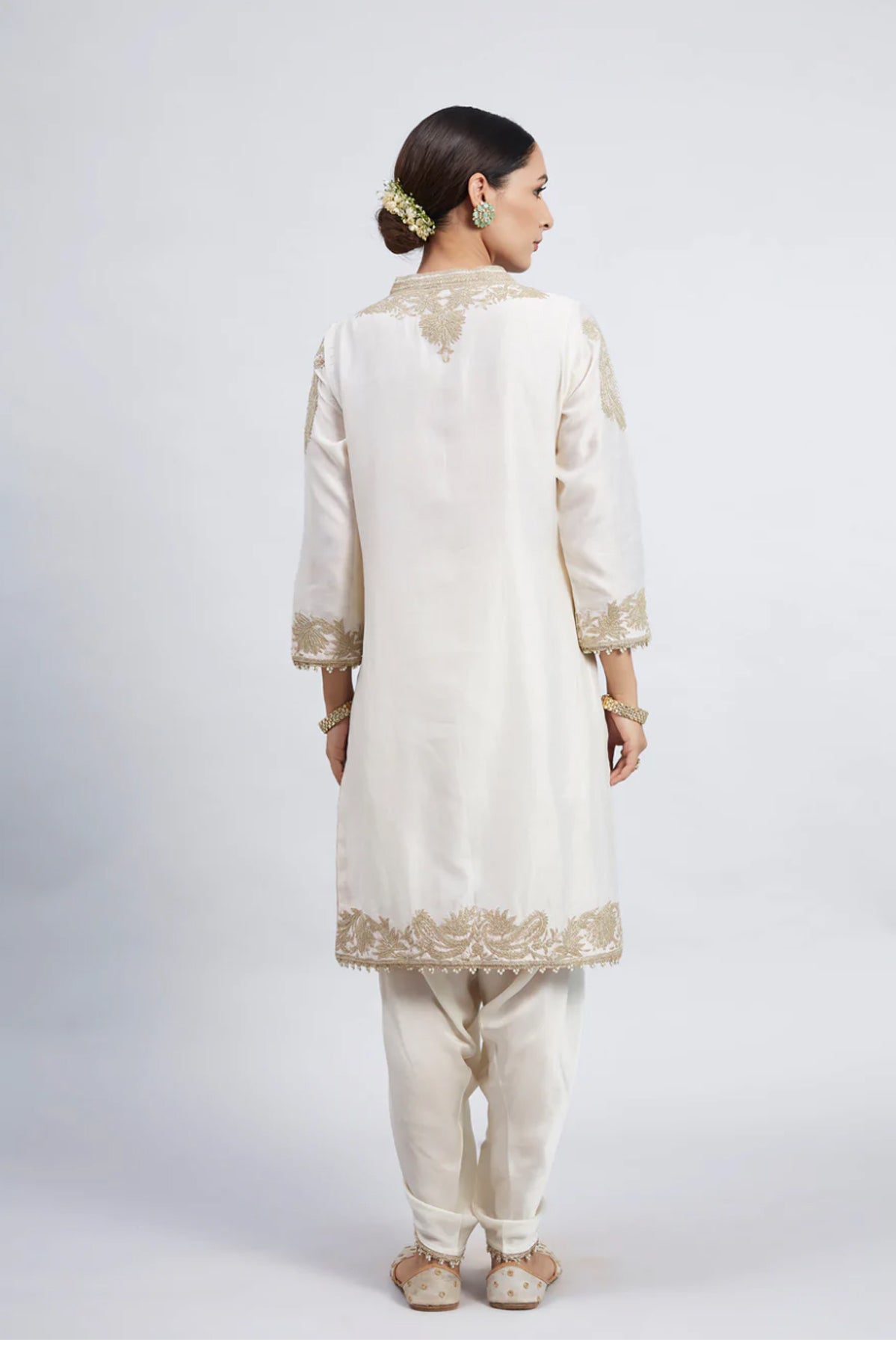 AABISH- PEARL EMBROIDERED KURTA SET