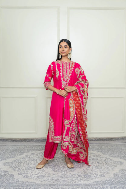 AALAYA - A-LINE KURTA WITH DOGRI SALWAR AND ODHNI